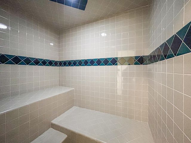 8099 E Nees Avenue, Clovis, CA 93619