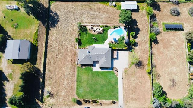 8099 E Nees Avenue, Clovis, CA 93619