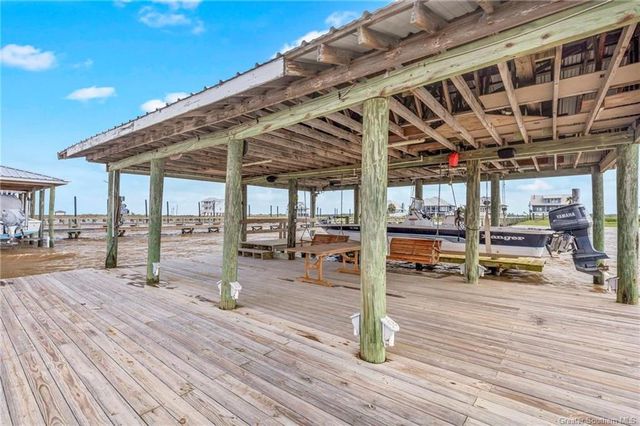 3785 Lake Breeze Road, Lake Charles, LA 70605