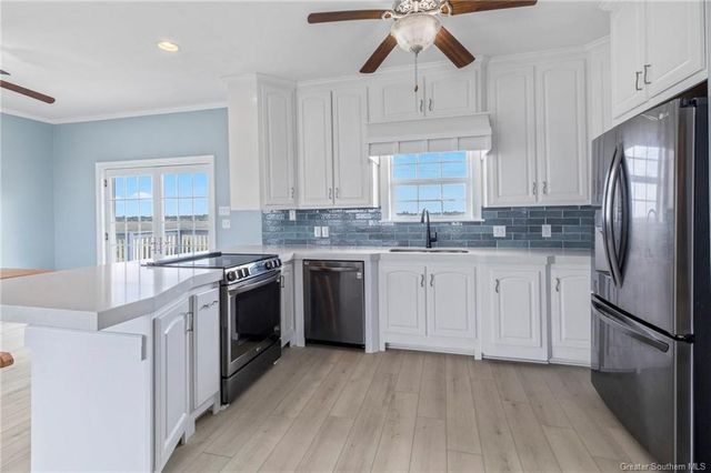 3785 Lake Breeze Road, Lake Charles, LA 70605