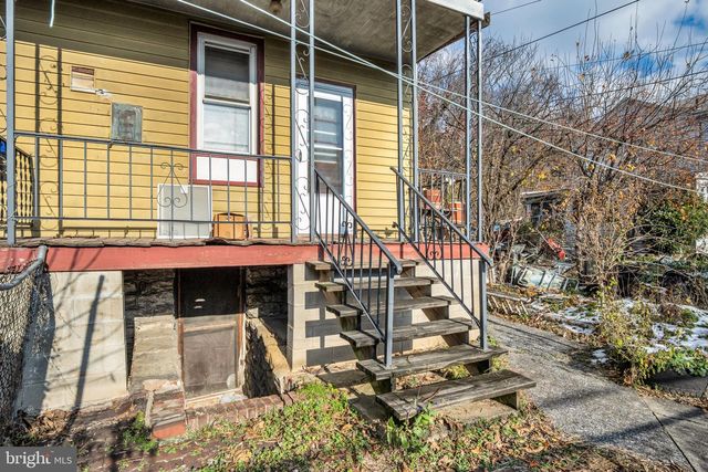 144 N 2ND ST, Steelton, PA 17113