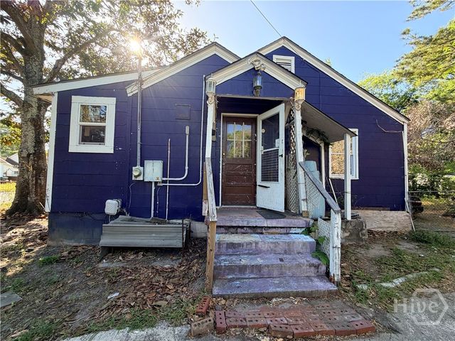 2156 New York Avenue, Savannah, GA 31404