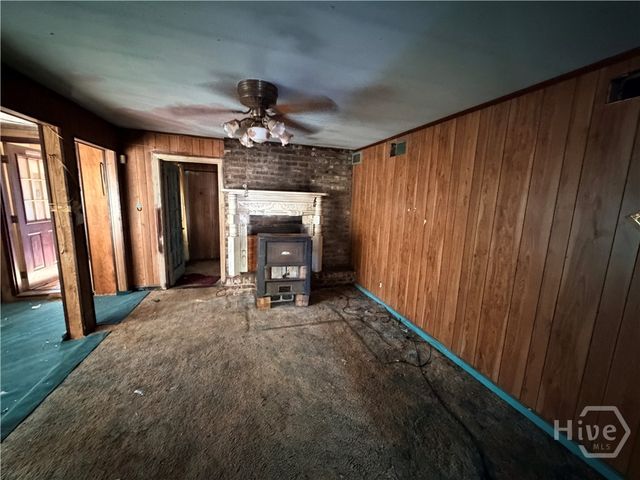2156 New York Avenue, Savannah, GA 31404
