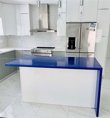13831 SW 28th St, Miami, FL 33175