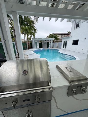 13831 SW 28th St, Miami, FL 33175