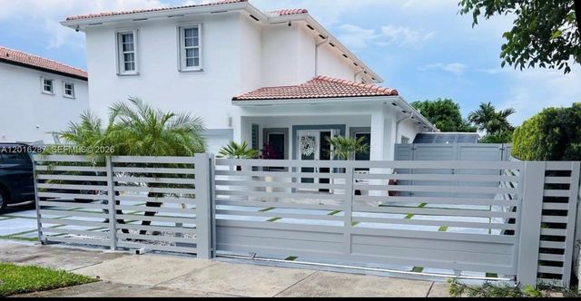 13831 SW 28th St, Miami, FL 33175