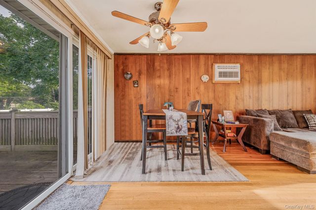 86 Silber Avenue, Bethpage, NY 11714