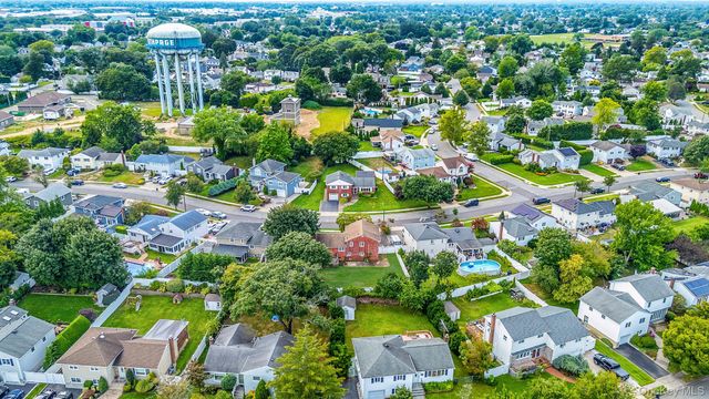 86 Silber Avenue, Bethpage, NY 11714