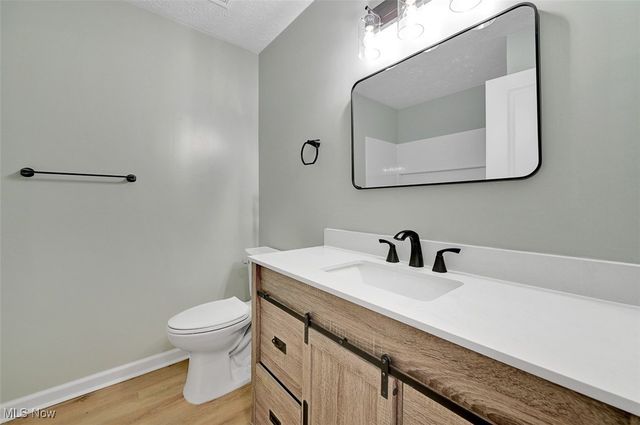 2309 Westport Drive, Akron, OH 44312