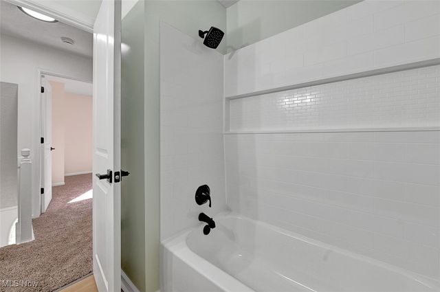 2309 Westport Drive, Akron, OH 44312