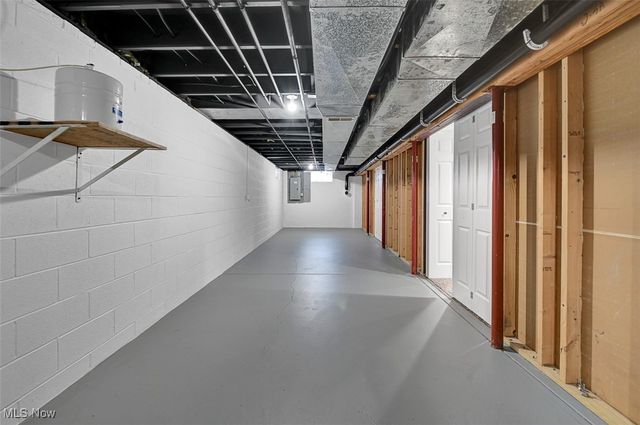 2309 Westport Drive, Akron, OH 44312