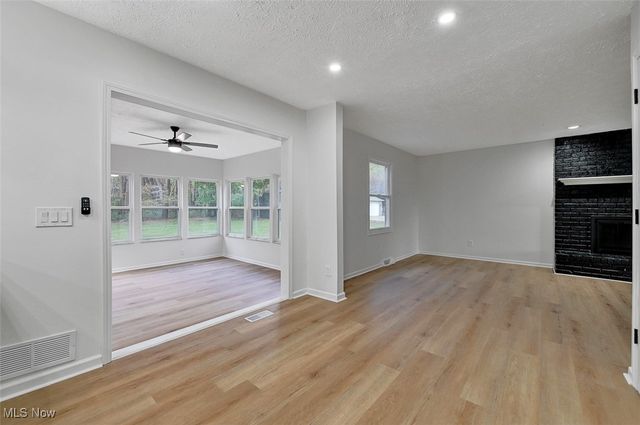 2309 Westport Drive, Akron, OH 44312