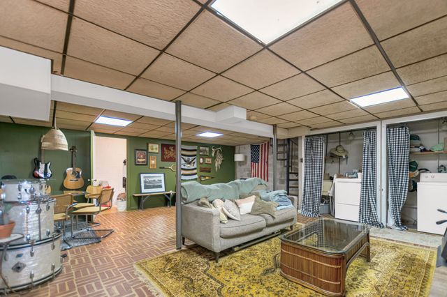 284 Stephanie Dr, Clarksville, TN 37042