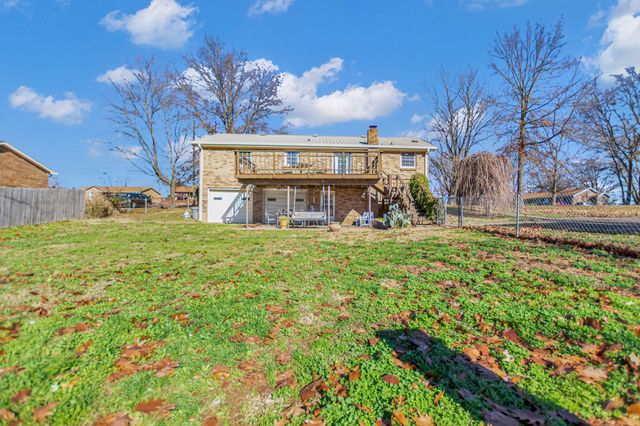 284 Stephanie Dr, Clarksville, TN 37042