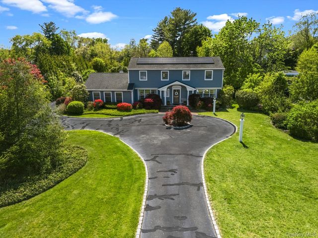 199 Split Rock Road, Syosset, NY 11791