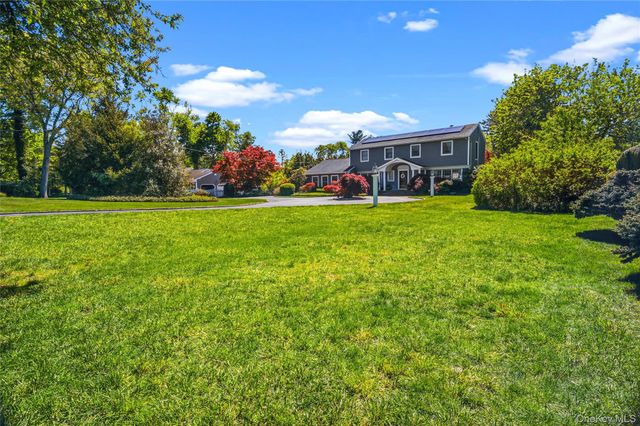 199 Split Rock Road, Syosset, NY 11791