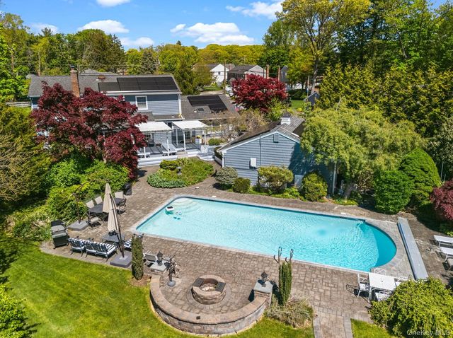 199 Split Rock Road, Syosset, NY 11791