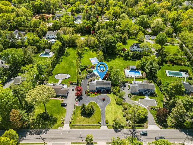199 Split Rock Road, Syosset, NY 11791