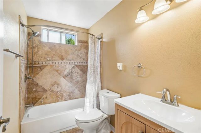 17316 Hawthorne Avenue, Fontana, CA 92335