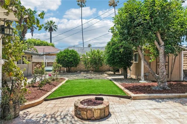 17316 Hawthorne Avenue, Fontana, CA 92335