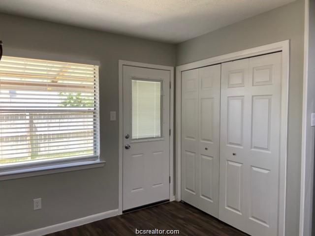 1401 Airline B Drive B, College Station, TX 77845