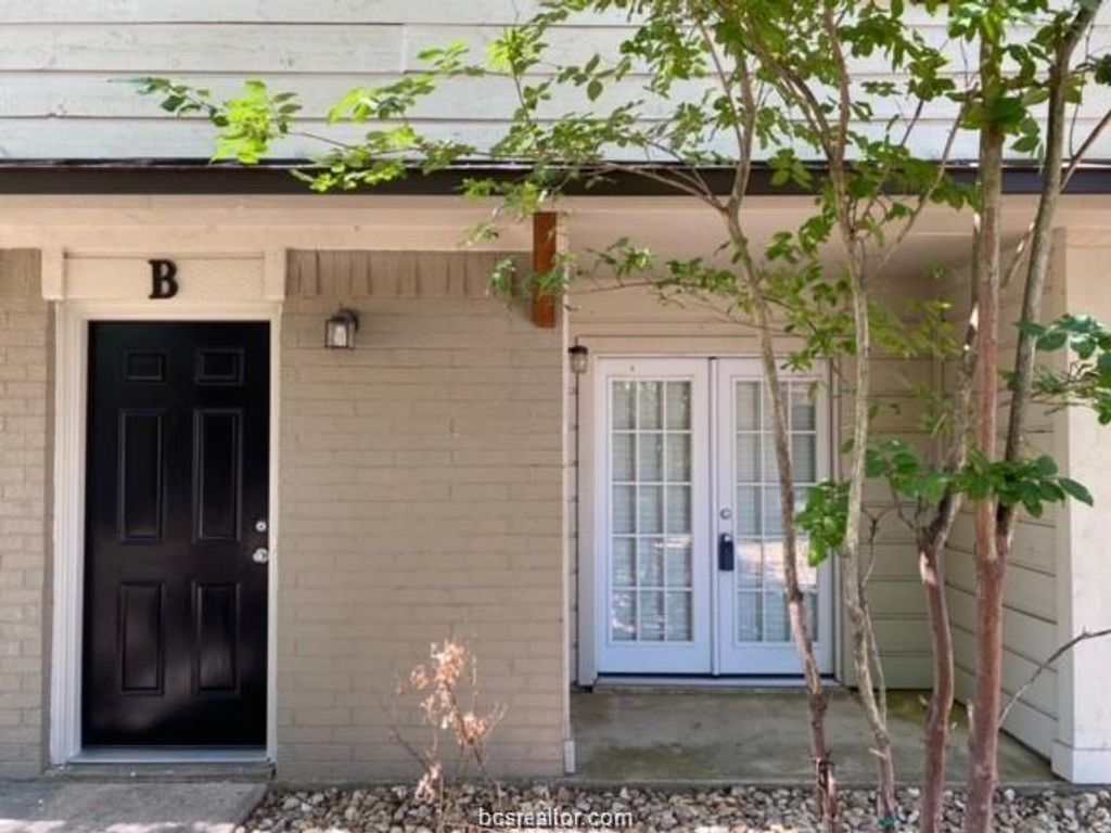 1401 Airline B Drive B, College Station, TX 77845