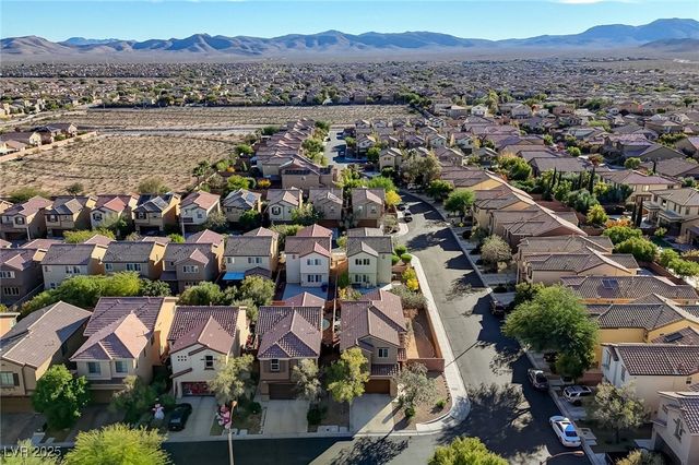 7497 Glimmering Sun Avenue, Las Vegas, NV 89178