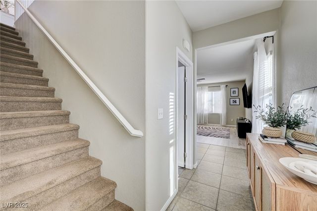 7497 Glimmering Sun Avenue, Las Vegas, NV 89178