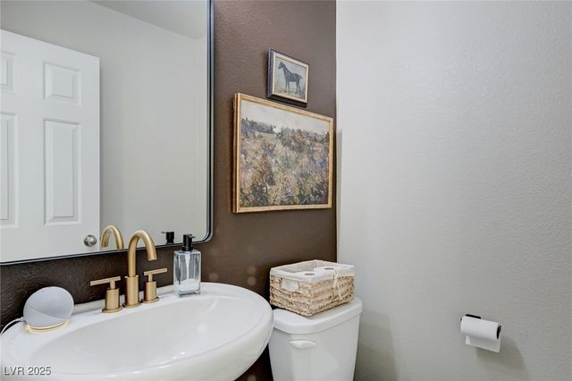 7497 Glimmering Sun Avenue, Las Vegas, NV 89178