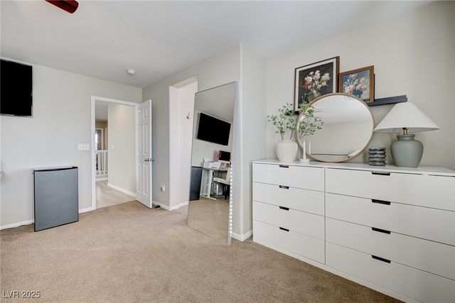 7497 Glimmering Sun Avenue, Las Vegas, NV 89178