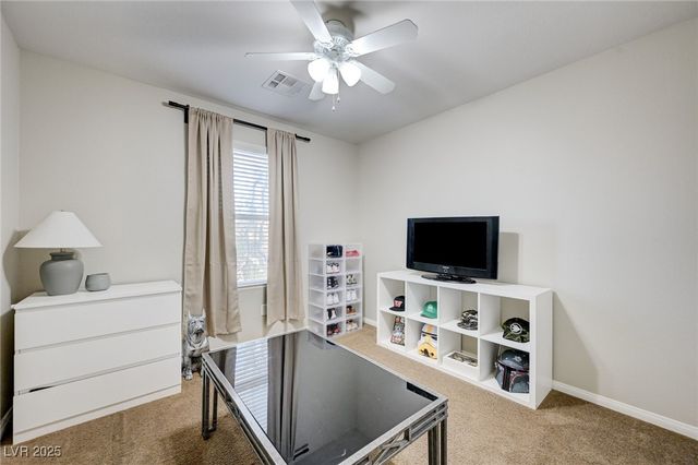 7497 Glimmering Sun Avenue, Las Vegas, NV 89178