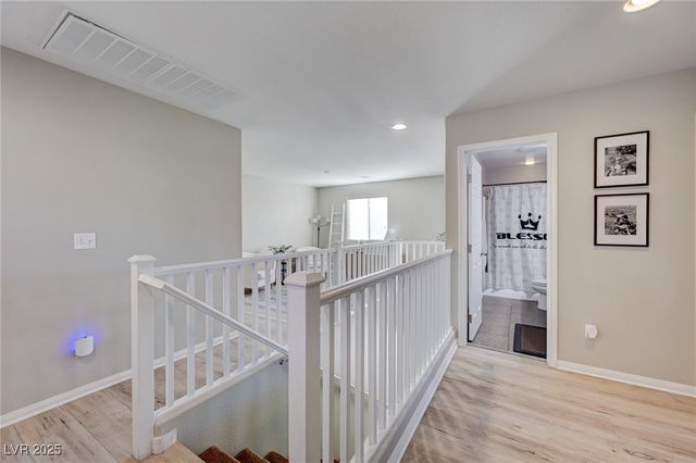 7497 Glimmering Sun Avenue, Las Vegas, NV 89178