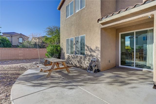 7497 Glimmering Sun Avenue, Las Vegas, NV 89178