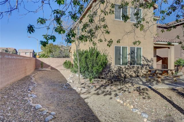 7497 Glimmering Sun Avenue, Las Vegas, NV 89178