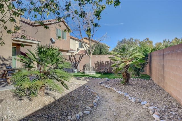 7497 Glimmering Sun Avenue, Las Vegas, NV 89178