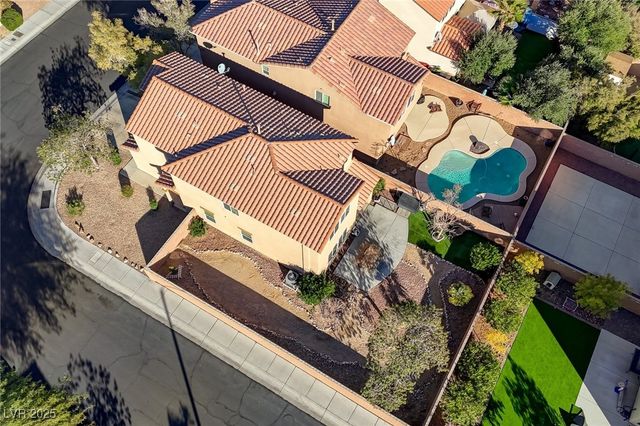 7497 Glimmering Sun Avenue, Las Vegas, NV 89178