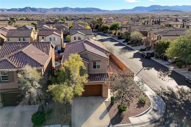 7497 Glimmering Sun Avenue, Las Vegas, NV 89178