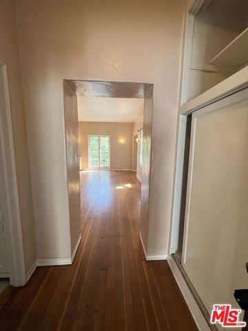 476 Landfair Avenue 105, Los Angeles, CA 90024