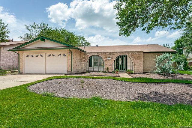 7947 Forest Flame, San Antonio, TX 78239