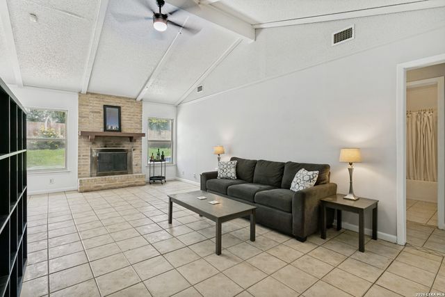 7947 Forest Flame, San Antonio, TX 78239