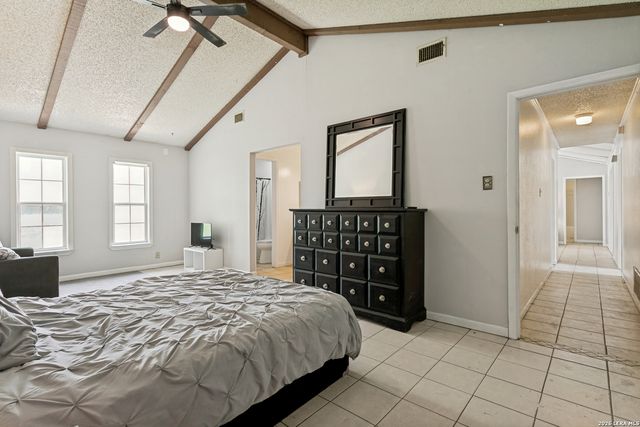 7947 Forest Flame, San Antonio, TX 78239