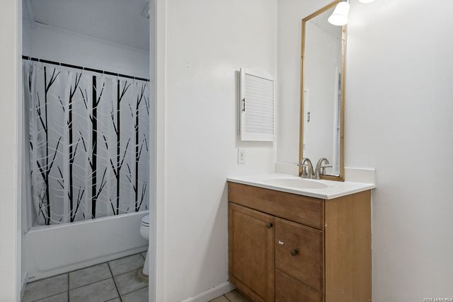 7947 Forest Flame, San Antonio, TX 78239