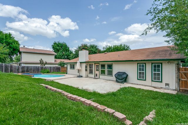 7947 Forest Flame, San Antonio, TX 78239