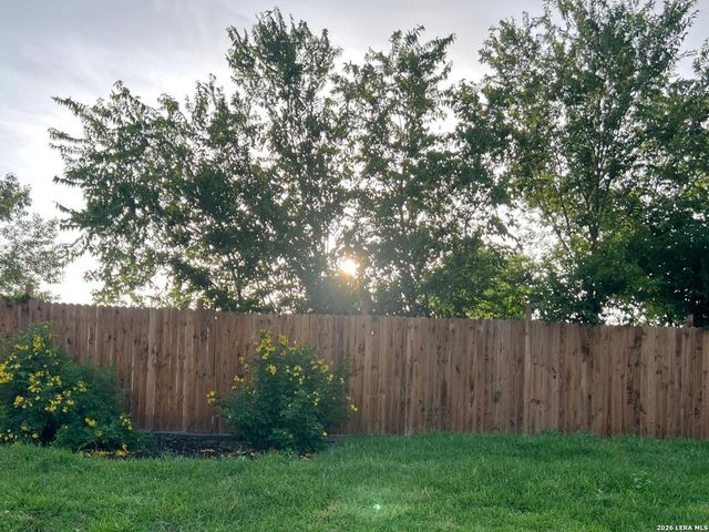7947 Forest Flame, San Antonio, TX 78239