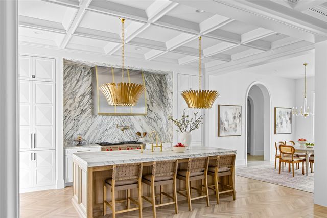 5827 Del Roy Drive, Dallas, TX 75230