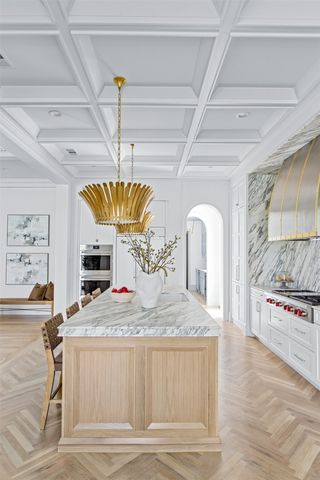 5827 Del Roy Drive, Dallas, TX 75230