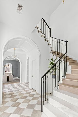 5827 Del Roy Drive, Dallas, TX 75230