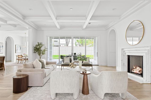 5827 Del Roy Drive, Dallas, TX 75230