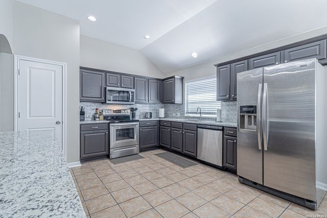 1815 Indian Paint Brush, San Antonio, TX 78232