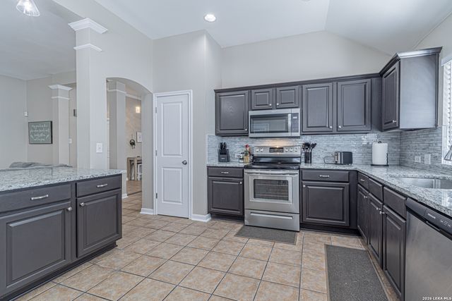 1815 Indian Paint Brush, San Antonio, TX 78232